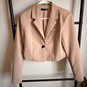 Forever 21 Beige Cropped Blazer